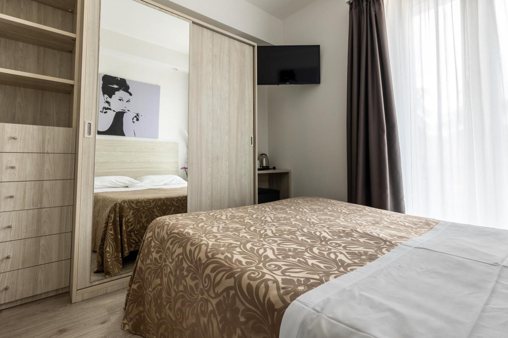 Hotel Italia Garda (Verona) Quarto foto